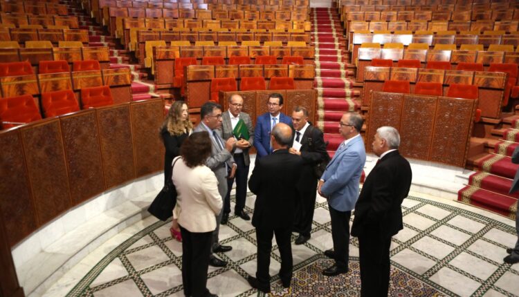 فريق التقدم والاشتراكية يطالب بعقد اجتماع لجنة البنيات الأساسية لمساءلة وزيرة الانتقال الطاقي حول غلاء المحروقات