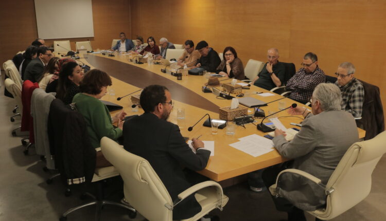 حزب التقدم والاشتراكية يندد بسلبية الحكومة تجاه الغلاء، ويطالب بحذف الساعة الإضافية